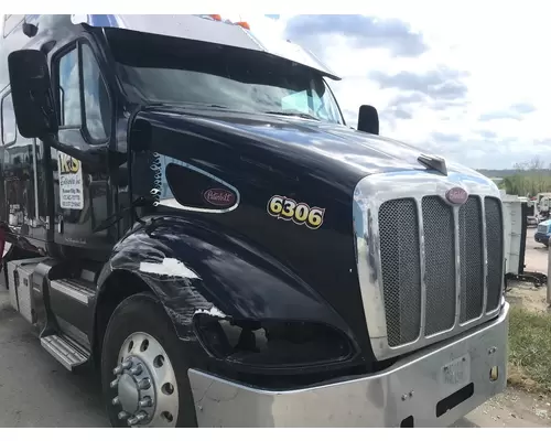 Peterbilt 387 Hood