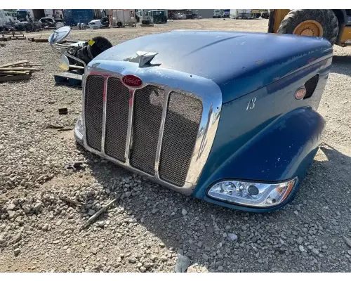 Peterbilt 387 Hood