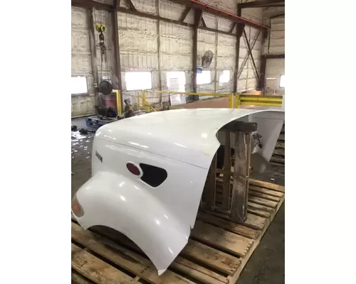 Peterbilt 387 Hood