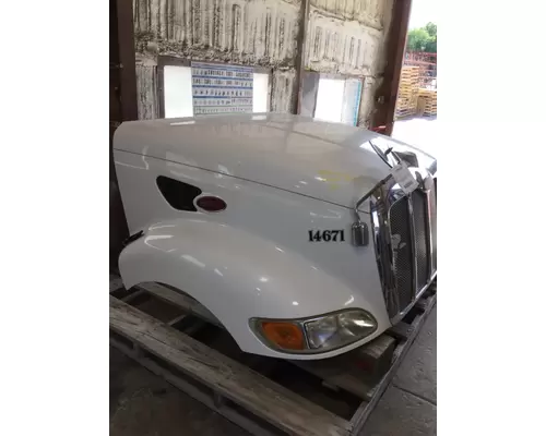 Peterbilt 387 Hood