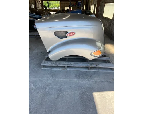 Peterbilt 387 Hood