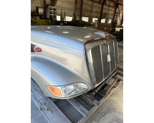 Peterbilt 387 Hood