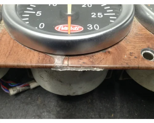 Peterbilt 387 Instrument Cluster