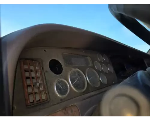Peterbilt 387 Instrument Cluster