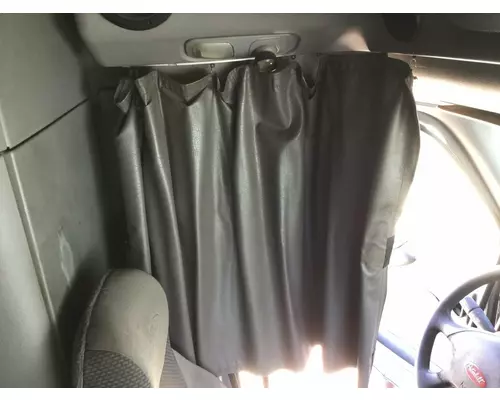 Peterbilt 387 Interior Curtains