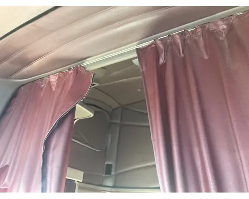 Peterbilt 387 Interior Curtains