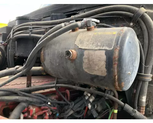 Peterbilt 387 Radiator Overflow Bottle  Surge Tank