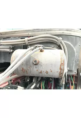 Peterbilt 387 Radiator Overflow Bottle / Surge Tank