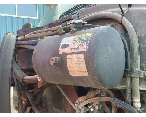 Peterbilt 387 Radiator Overflow Bottle  Surge Tank
