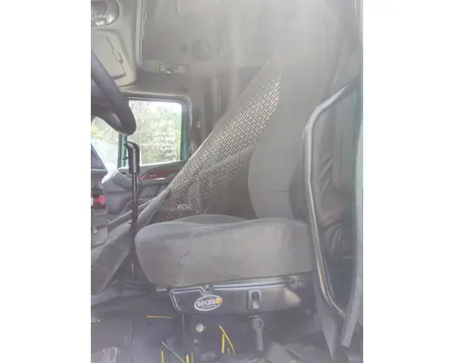 Seat, Front PETERBILT 387 LKQ Evans Heavy Truck Parts
