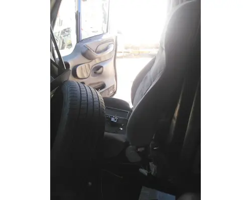 Seat, Front PETERBILT 387 LKQ Evans Heavy Truck Parts