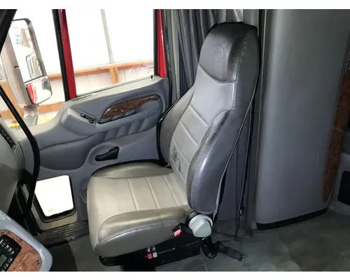 Peterbilt 387 Seat (Air Ride Seat)