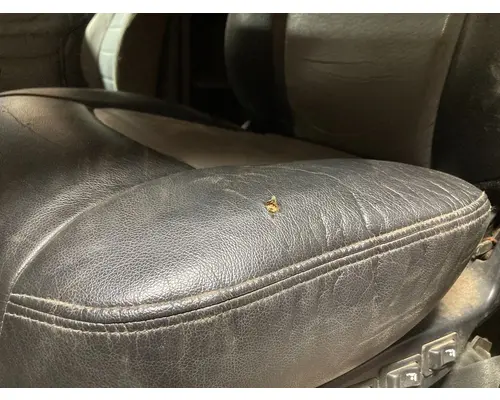 Peterbilt 387 Seat (non-Suspension)