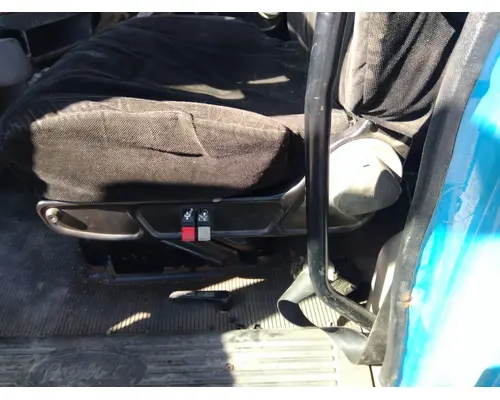 Seat, Front PETERBILT 387 LKQ Western Truck Parts