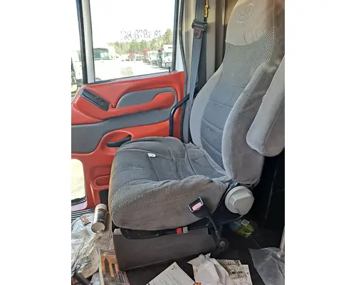 Seat, Front PETERBILT 387 LKQ Evans Heavy Truck Parts