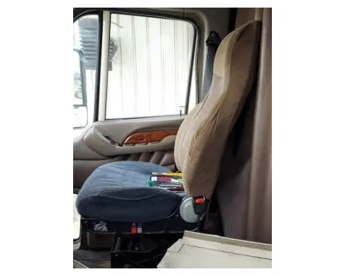 Seat, Front PETERBILT 387 LKQ Geiger Truck Parts