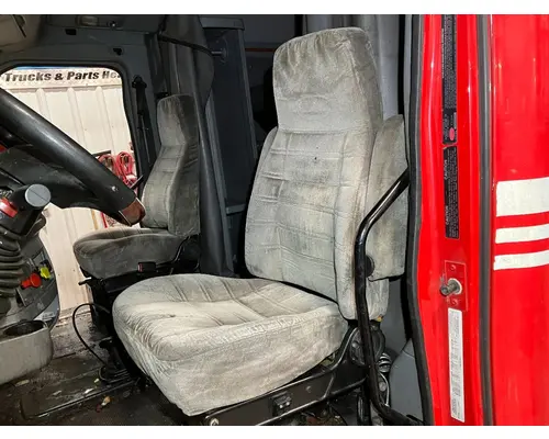 Seat, Front Peterbilt 387 Vander Haags Inc Sf