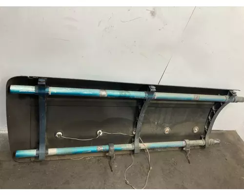 Peterbilt 387 Skirt