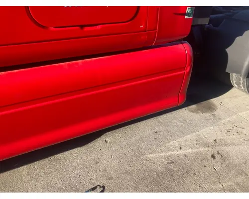 Peterbilt 387 Skirt