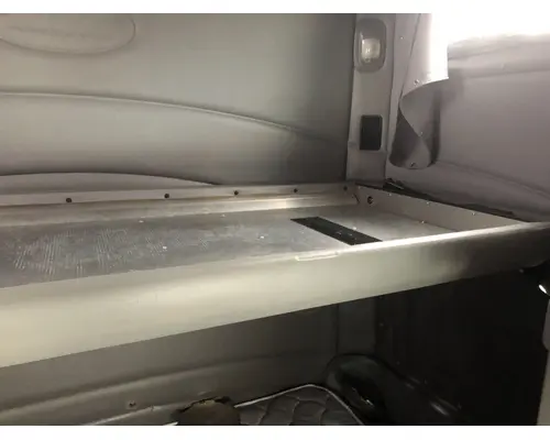 Peterbilt 387 Sleeper Bunk