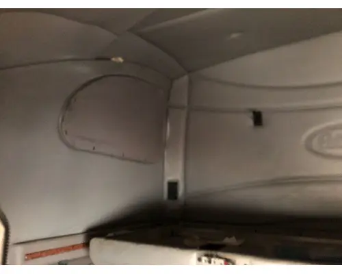 Peterbilt 387 Sleeper Bunk