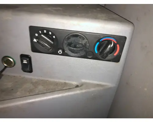 Peterbilt 387 Sleeper Controls