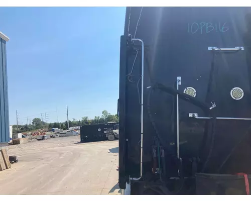 Peterbilt 387 Sleeper Fairing