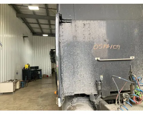 Peterbilt 387 Sleeper Fairing