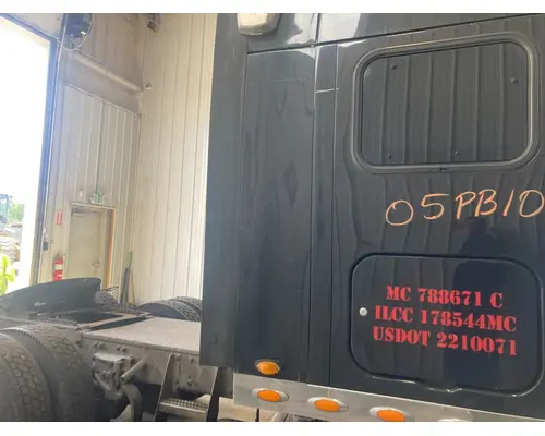 Peterbilt 387 Sleeper Fairing