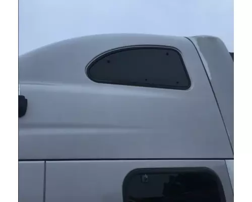 Peterbilt 387 Sleeper Window