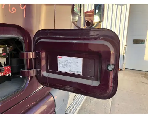 Peterbilt 387 Sleeper