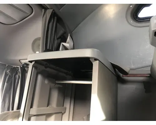 Sleeper Peterbilt 387 Vander Haags Inc Sp