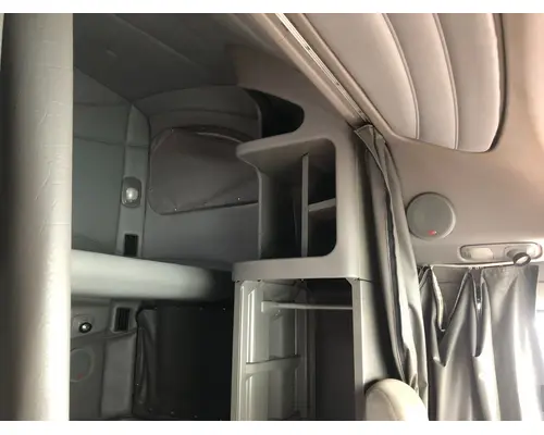 Sleeper Peterbilt 387 Vander Haags Inc Sp