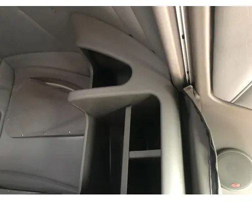 Peterbilt 387 Sleeper