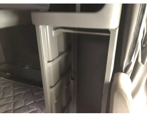 Peterbilt 387 Sleeper