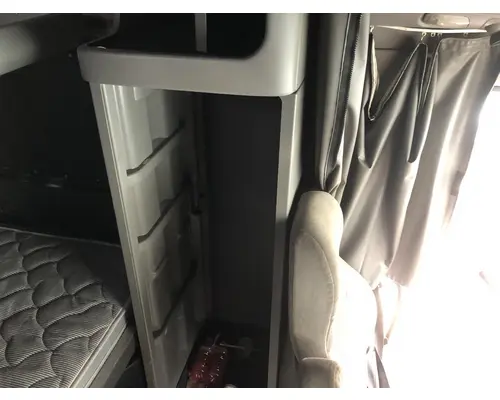 Peterbilt 387 Sleeper