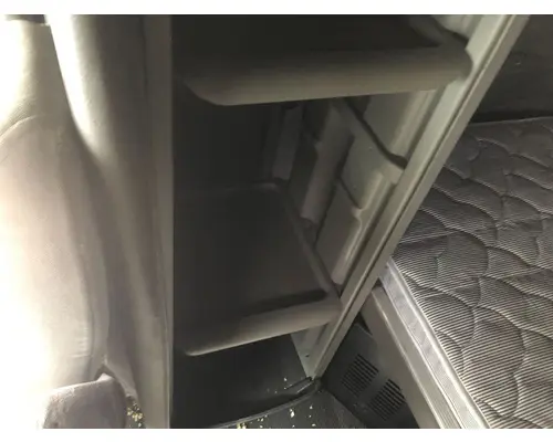 Peterbilt 387 Sleeper