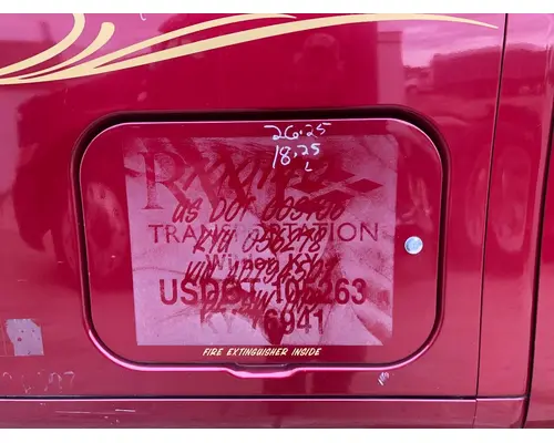 Peterbilt 387 Sleeper