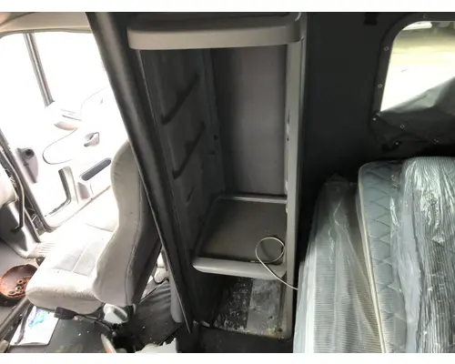 Sleeper Peterbilt 387 Vander Haags Inc Sp