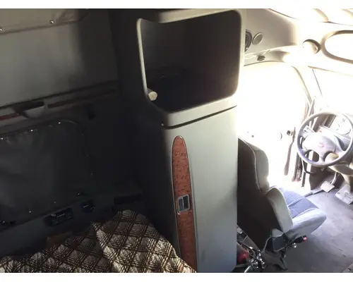 Peterbilt 387 Sleeper