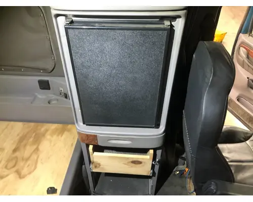 Sleeper Peterbilt 387 Vander Haags Inc Sf