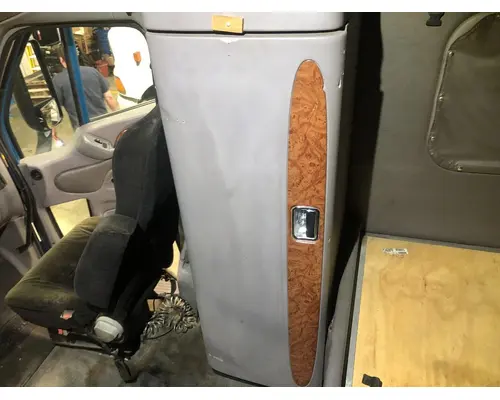 Peterbilt 387 Sleeper