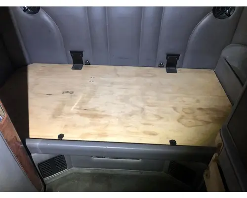 Sleeper Peterbilt 387 Vander Haags Inc Sf