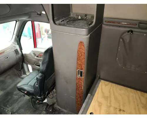 Peterbilt 387 Sleeper
