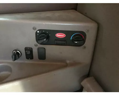 Sleeper Peterbilt 387 Vander Haags Inc Kc