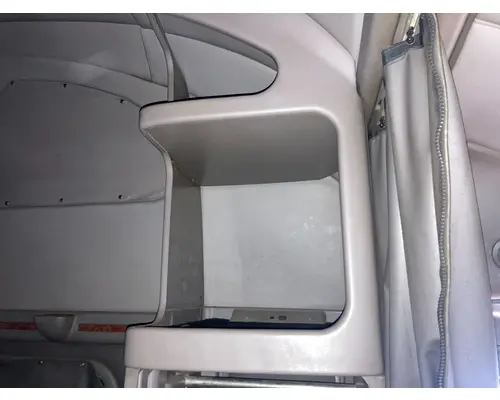 Peterbilt 387 Sleeper