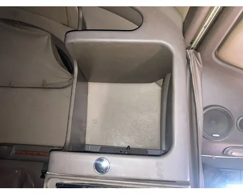 Sleeper Peterbilt 387 Vander Haags Inc WM