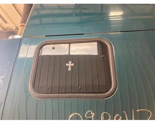 Peterbilt 387 Sleeper