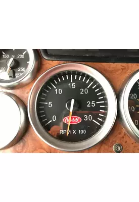 Peterbilt 387 Tachometer