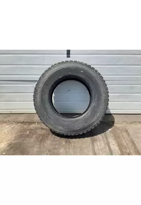 Peterbilt 387 Tires
